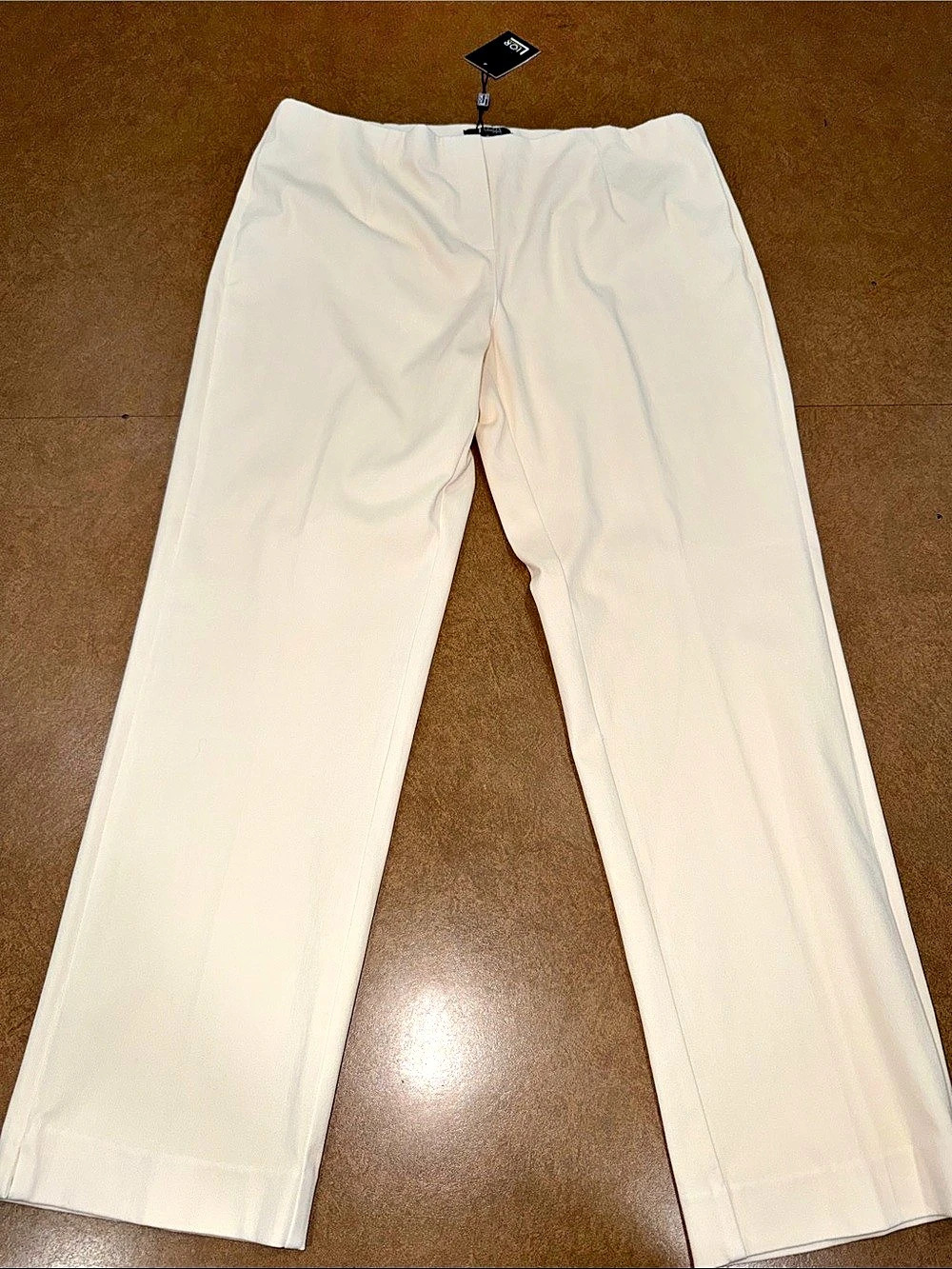 NWT • Lior Straight Leg Pants in Cream • Pull-on Pants • Size 18